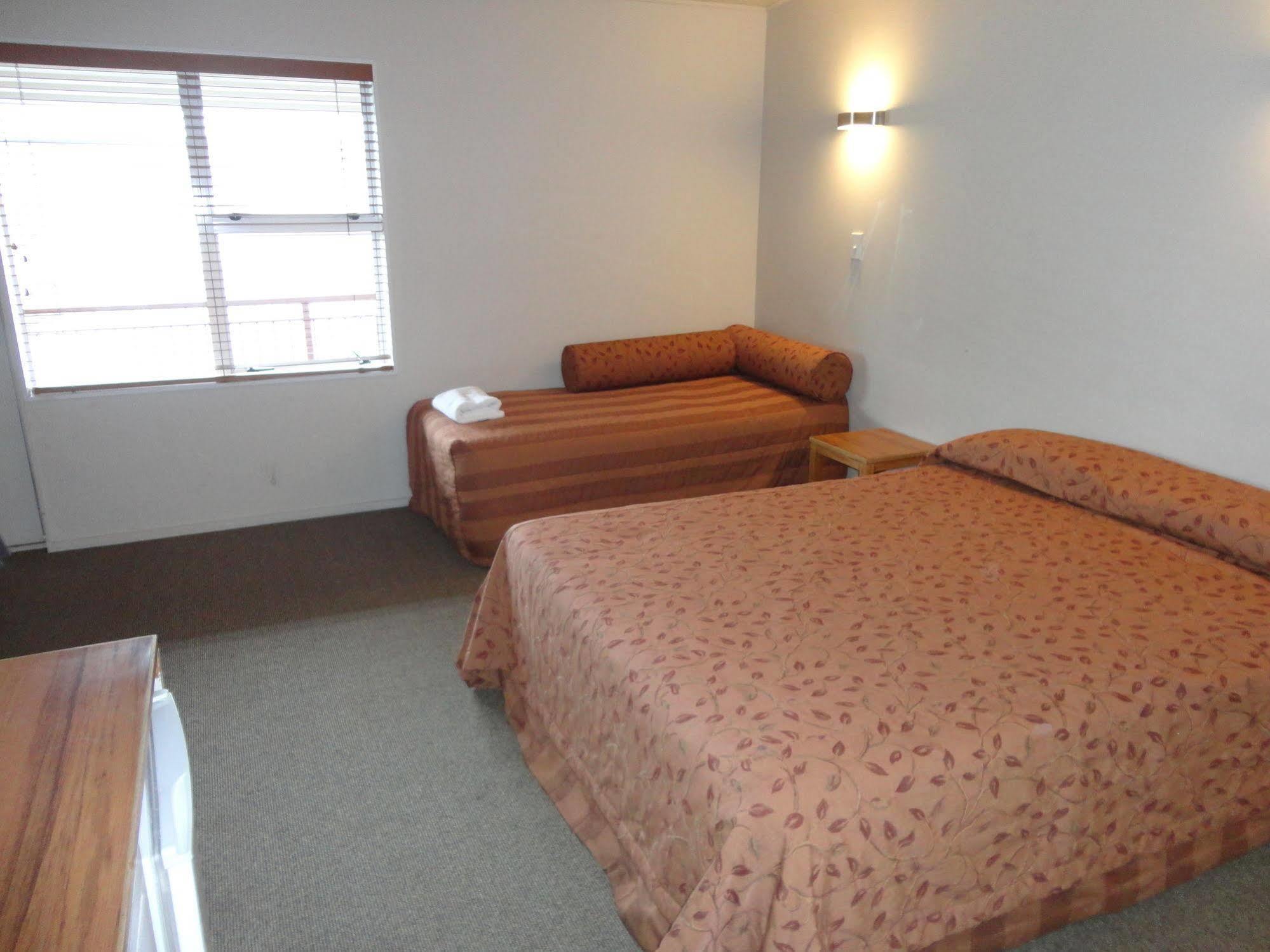 Silver Oaks Hotel - Geyserland Rotorua Extérieur photo